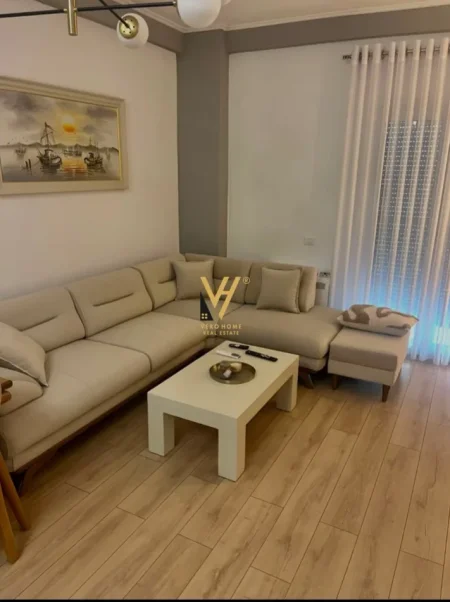 Tirane, jepet me qera apartament 1+1+Ballkon Kati 2, 79 m² 620 € (SAUK)