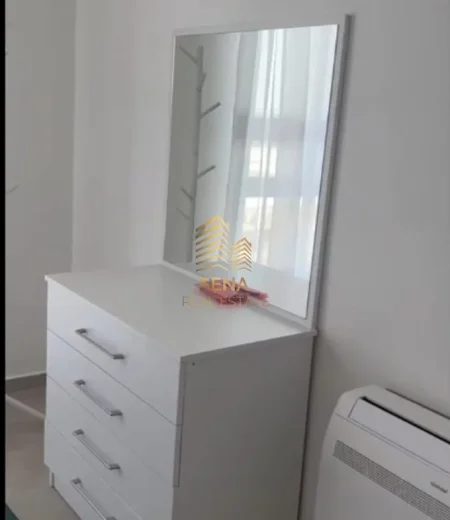Tirane, jepet me qera apartament 1+1+Ballkon Kati 3, 80 m² 450 € (Laprake, Eagle Residence)