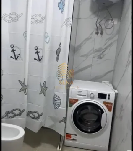 Tirane, jepet me qera apartament 1+1+Ballkon Kati 3, 80 m² 450 € (Laprake, Eagle Residence)