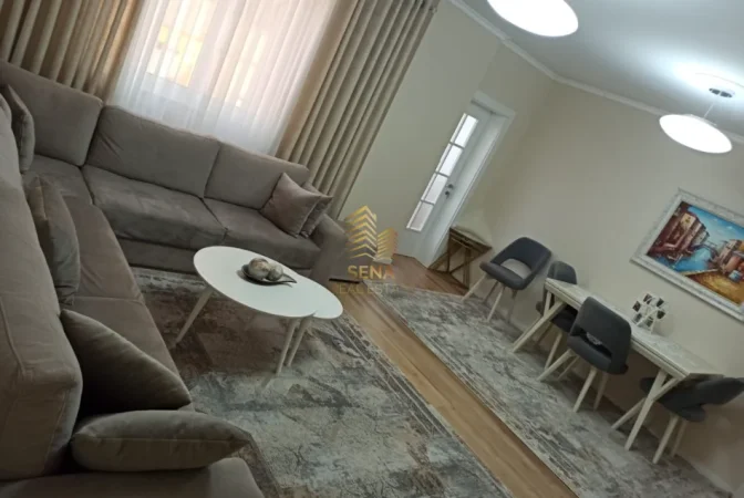 Tirane, jepet me qera apartament 1+1+Ballkon Kati 9, 65 m² 400 € (Porcelan)