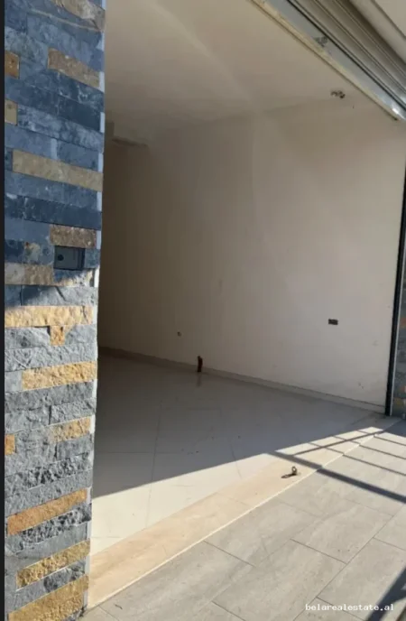 Tirane, jepet me qera magazine Kati 0, 110 m² 750 € (rruga Hysen Selmani)