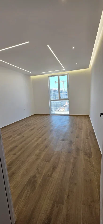 Tirane, shitet apartament 2+1+Ballkon Kati 6, 99 m² 150.000 € (Paskuqan)