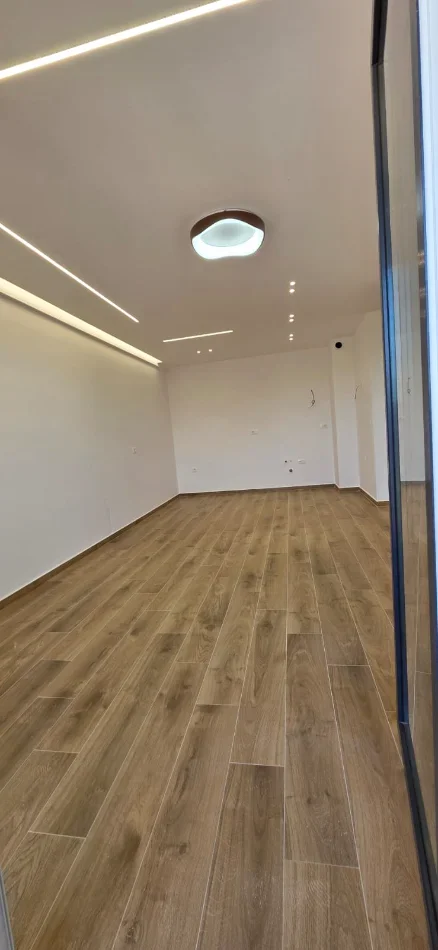 Tirane, shitet apartament 2+1+Ballkon Kati 6, 99 m² 150.000 € (Paskuqan)