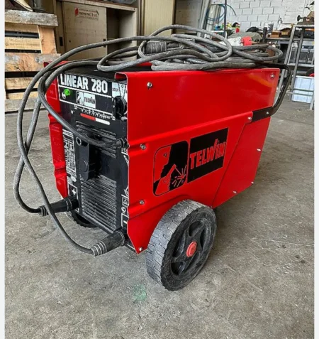 Tirane, shes Okazion / shiten 3cp saldatratrice me elektrode 280Ah / TELWIN-Italy 1.300 €