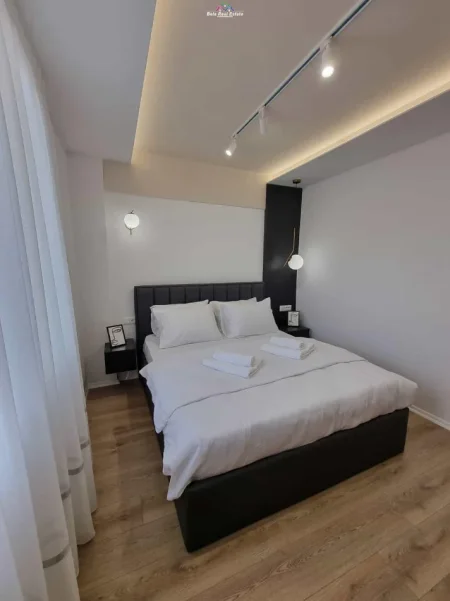 Tirane, jepet me qera apartament duplex 2+1 Kati 2, 110 m² 1.500 € (Rruga Urani Pano)