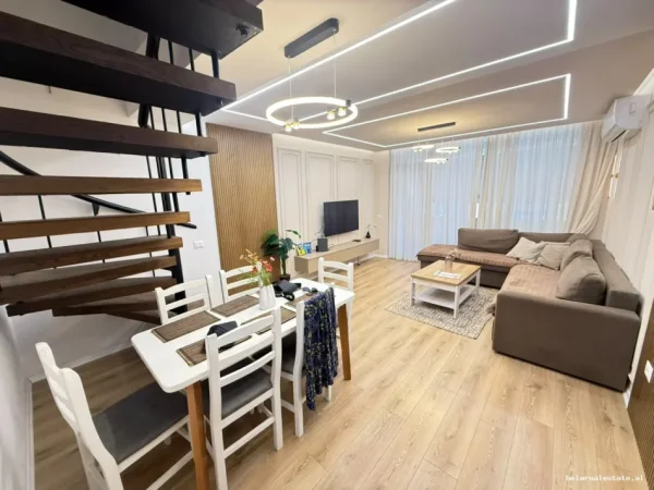 Tirane, jepet me qera apartament duplex 2+1 Kati 2, 110 m² 1.500 € (rruga Urani Pano)