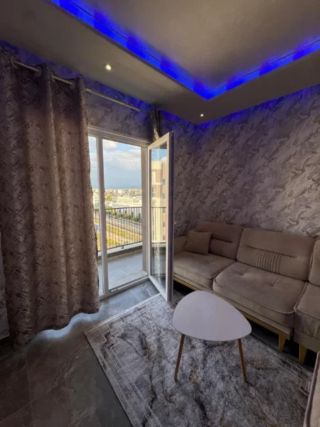 Tirane, jepet me qera apartament 1+1 Kati 8, 70 m² 500 € (Univers City)