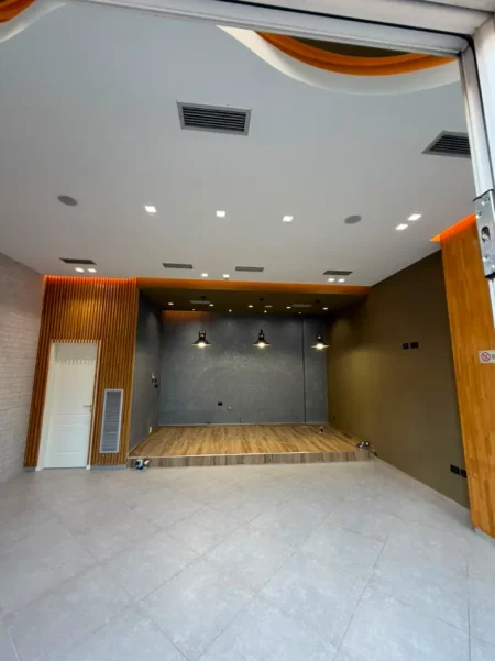 Tirane, shitet ambjent biznesi Kati 0, 47 m² 177.000 € (Astir)