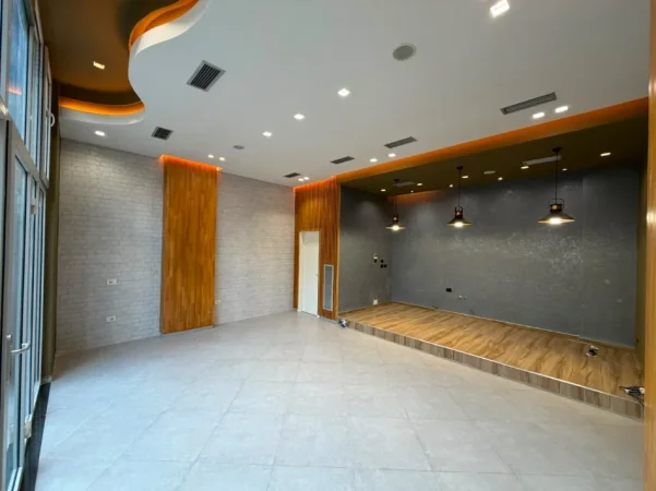 Tirane, shitet ambjent biznesi Kati 0, 47 m² 177.000 € (Astir)