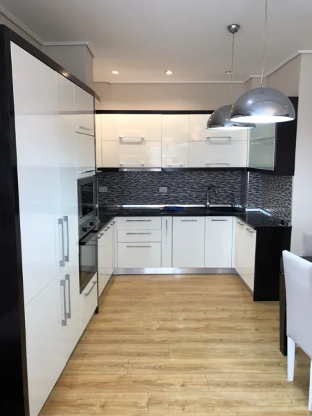 Tirane, shitet Vile , 224 m² 500.000 € 