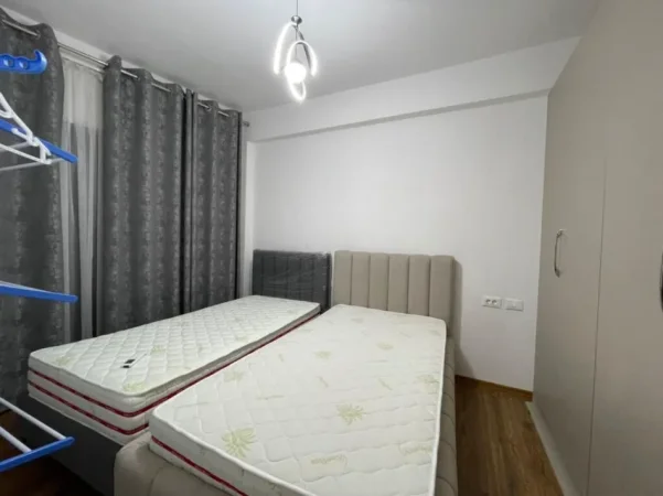 Tirane, shitet apartament , 110 m² 