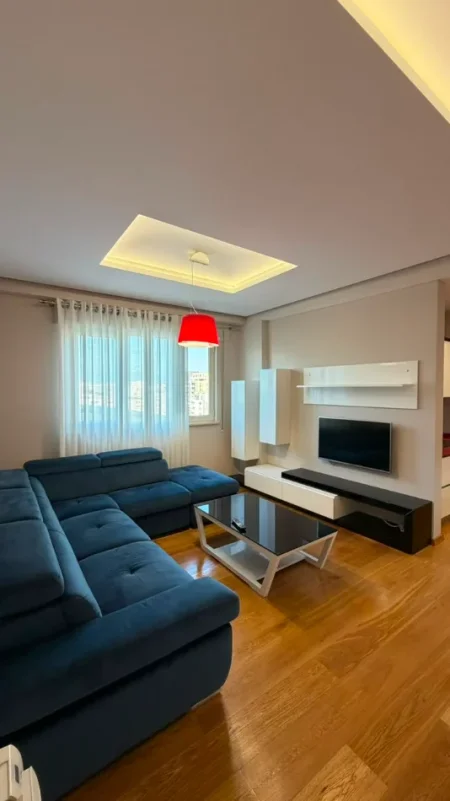 Tirane, shitet apartament 2+1 Kati 4, 96 m² 260.000 € (Liqeni i Thatë)