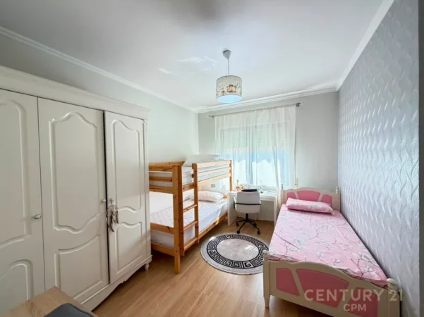 Tirane, jepet me qera apartament 2+1 Kati 2, 100 m² 600 € (rruga e dibres)