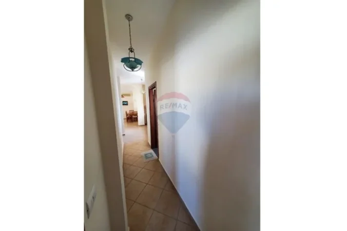 Sarande, jepet me qera apartament , 200 m² 650 € (Rruga Mitat Hoxha)