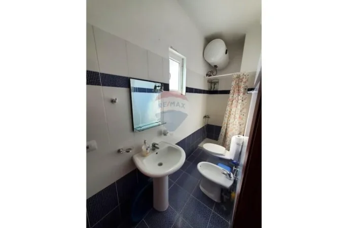 Sarande, jepet me qera apartament , 200 m² 650 € (Rruga Mitat Hoxha)