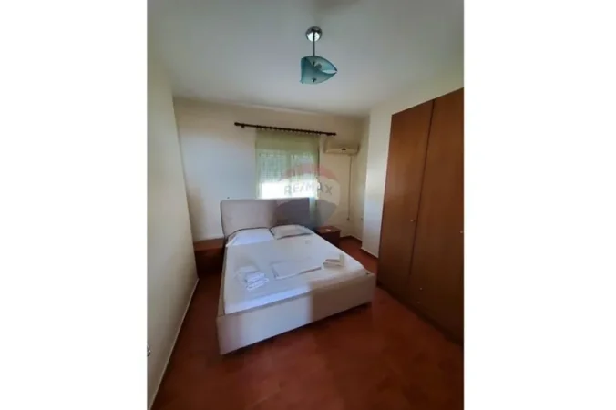 Sarande, jepet me qera apartament , 200 m² 650 € (Rruga Mitat Hoxha)