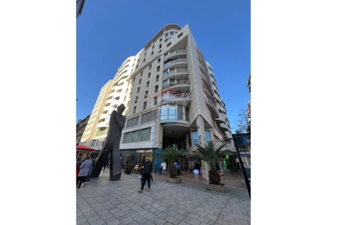 Tirane, jepet me qera , 21 m² 650 € 