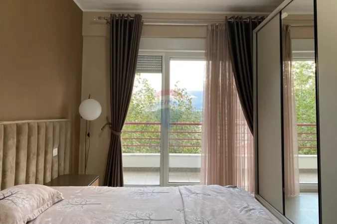 Tirane, jepet me qera apartament , 172 m² 1.400 € 