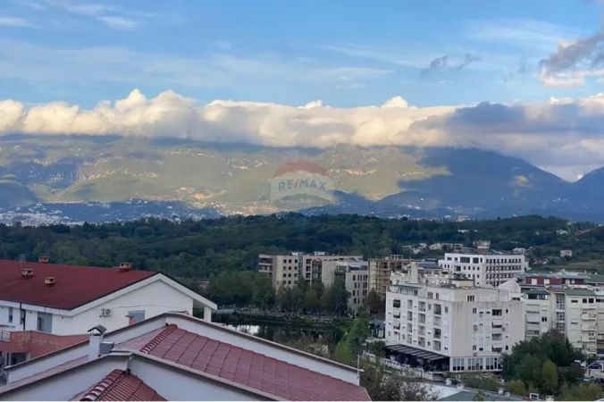 Tirane, jepet me qera apartament , 172 m² 1.400 € 