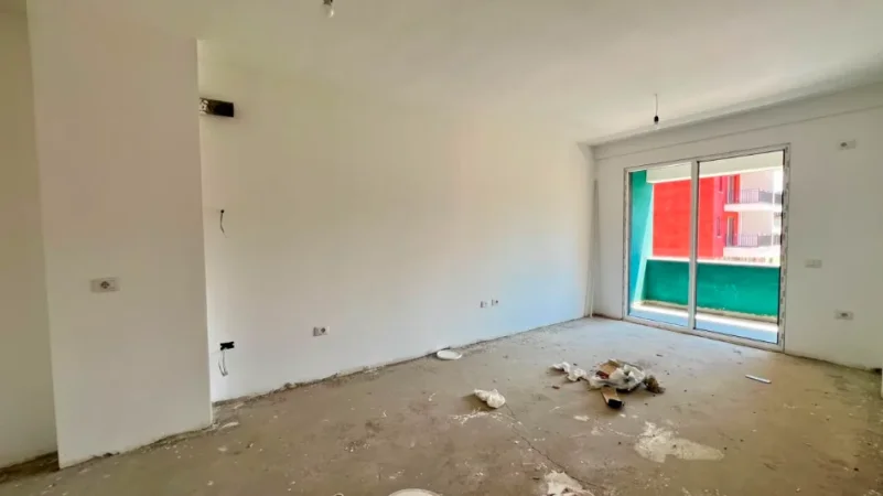 🏠SHITET: 2+1+1 Garderob 📍Xhamllik - Orientim Jug 🌞 - 170,000€ - Pallat V.2026 - K.2 - 99m² ||  🔥Gati per Banim - Gusht 2026🔥