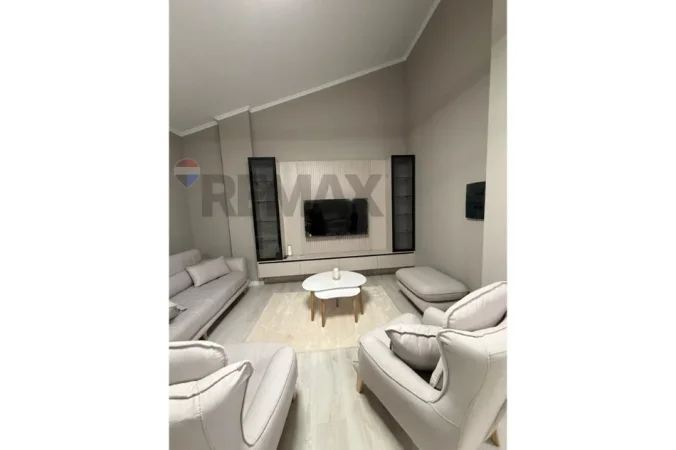 Tirane, jepet me qera apartament , 120 m² 960 € 