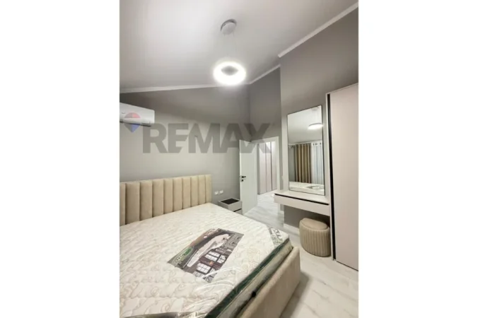 Tirane, jepet me qera apartament , 120 m² 960 € 