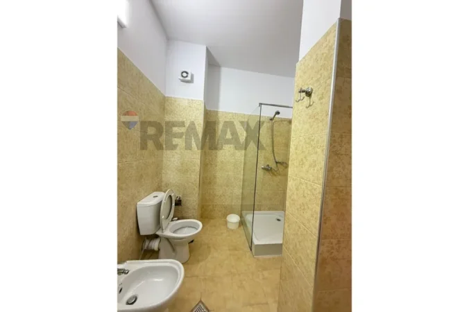 Tirane, jepet me qera apartament , 120 m² 960 € 