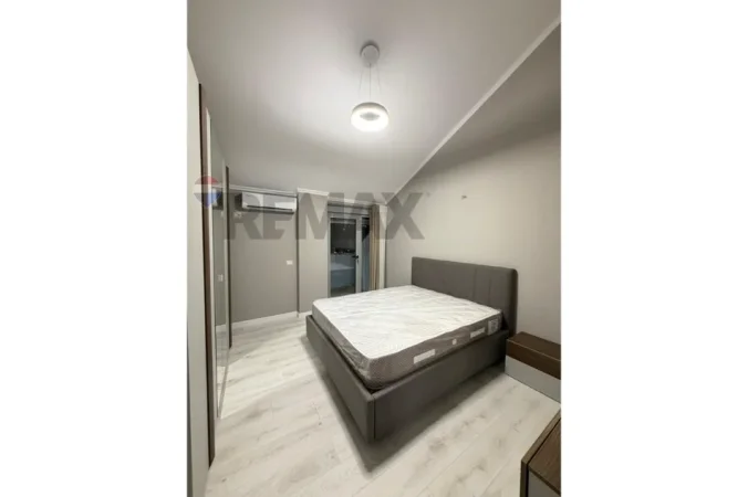 Tirane, jepet me qera apartament , 120 m² 960 € 