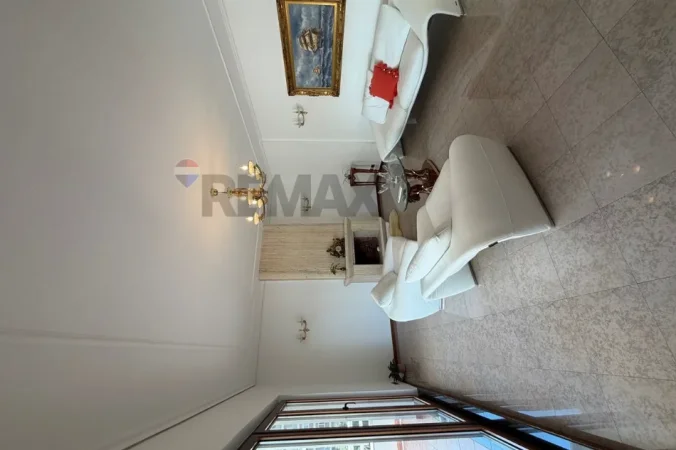 Tirane, jepet me qera apartament , 200 m² 1.300 € 