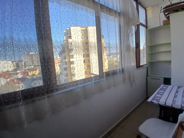 Tirane, jepet me qera apartament 2+1+Ballkon Kati 6, 80 m² 520 € (Viva Market)