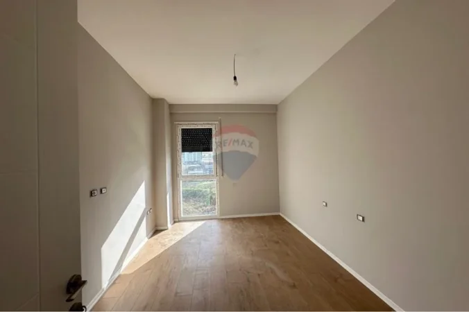 Tirane, jepet me qera apartament , 120 m² 700 € 