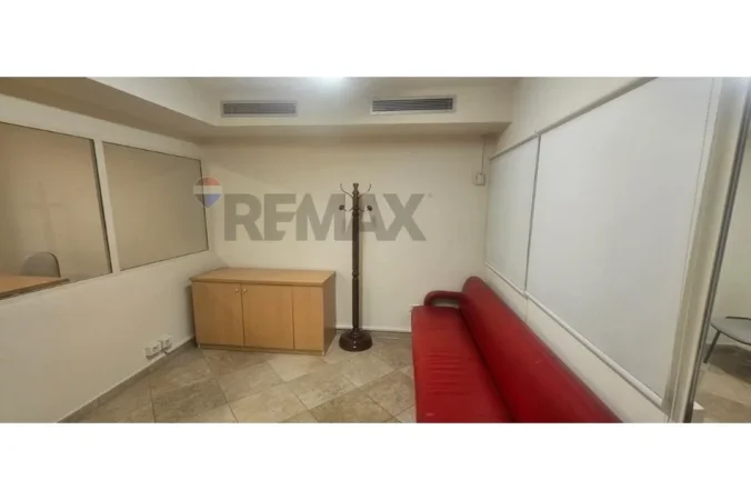 Tirane, jepet me qera , 60 m² 600 € (Blv Barjam Curri)