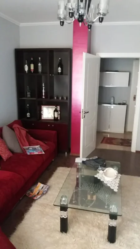 Tirane, jepet me qera apartament 2+1+Aneks+Ballkon Kati 5, 82 m² 500 € (Don Bosko)