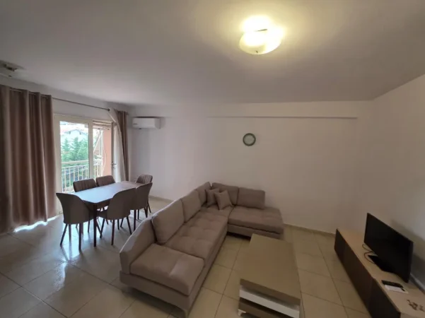 Tirane, jepet me qera apartament 2+1 Kati 3, 100 m² 600 € (Don Bosko)