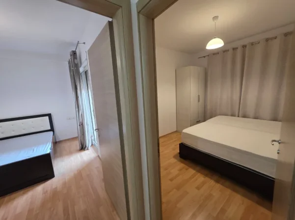Tirane, jepet me qera apartament 2+1 Kati 3, 100 m² 600 € (Don Bosko)