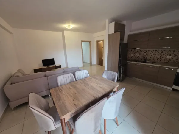 Tirane, jepet me qera apartament 2+1 Kati 3, 100 m² 600 € (Don Bosko)