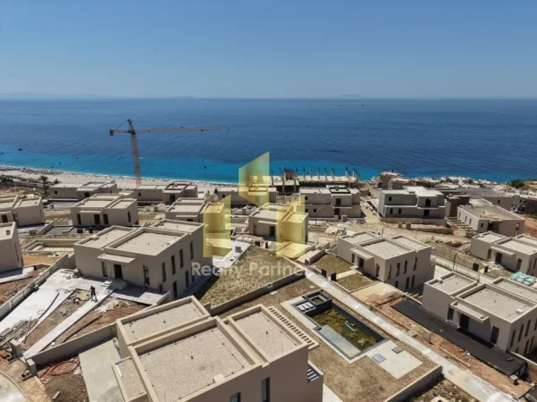Himare, shitet Vile Vile 2 Katshe , 660 m² 1.300.000 € (Palase)
