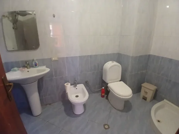 Tirane, jepet me qera apartament 2+1+Ballkon Kati 6, 100 m² 430 € (Astir)