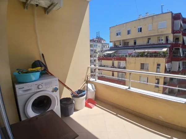 Tirane, jepet me qera apartament 2+1+Ballkon Kati 6, 100 m² 430 € (Astir)