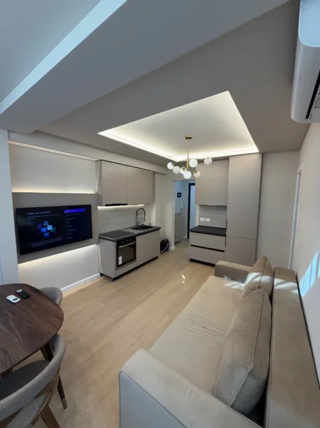 Tirane, jepet me qera apartament 1+1+Aneks+Ballkon Kati 2, 50 m² 600 € (brryli)