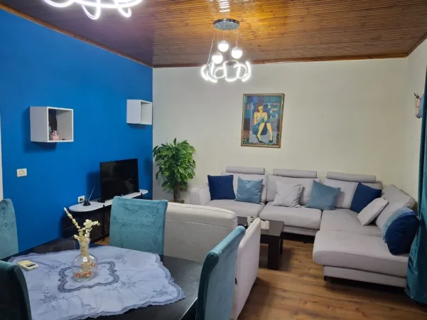 Tirane, jap me qera apartament 1+1 Kati 6, 60 m² 550 € (Shallvaret)
