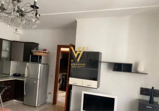 Tirane, jepet me qera apartament 2+1 Kati 4, 85 m² 830 € (RRUGA E BARRIKADAVE)