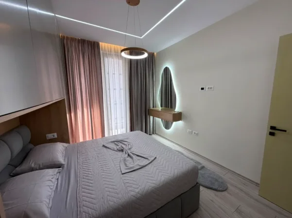Tirane, jepet me qera apartament 1+1 Kati 6, 75 m² (rruga xhanfize keko)