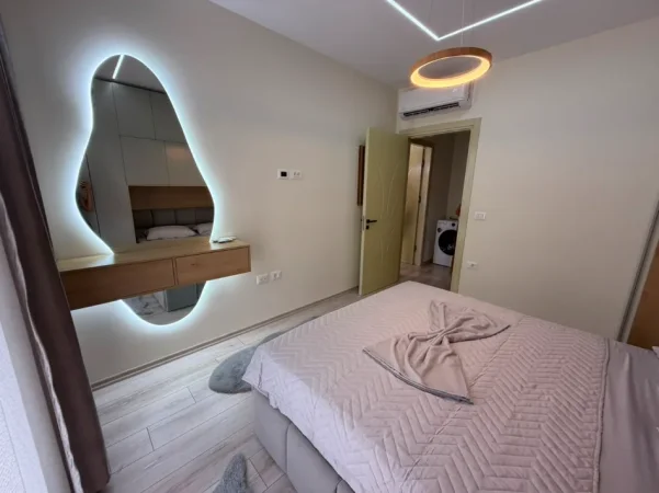 Tirane, jepet me qera apartament 1+1 Kati 6, 75 m² (rruga xhanfize keko)