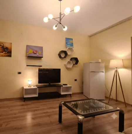 Tirane, shitet apartament 2+1 Kati 4, 57 m² 98.000 € (Rruga Vangjel Capo)