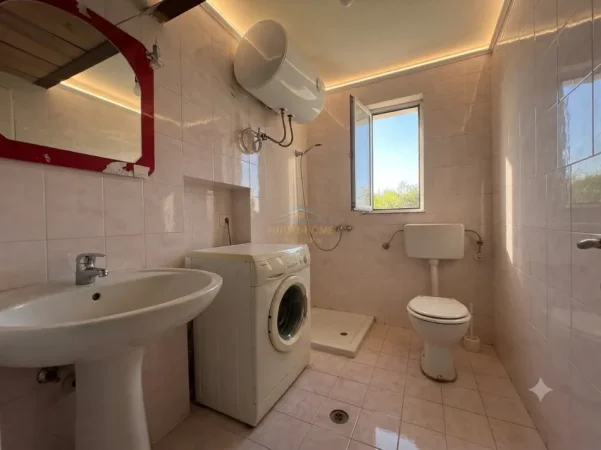 Tirane, shitet apartament 2+1 Kati 4, 57 m² 98.000 € (Rruga Vangjel Capo)