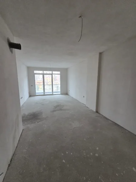 Tirane, shitet apartament 3+1 , 141 m² 277.500 € (Rruga Jordan Misja)