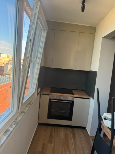 Apartament me qira "Vasil Shanto" 1+1+Ballkon Kati 6, 55 m²