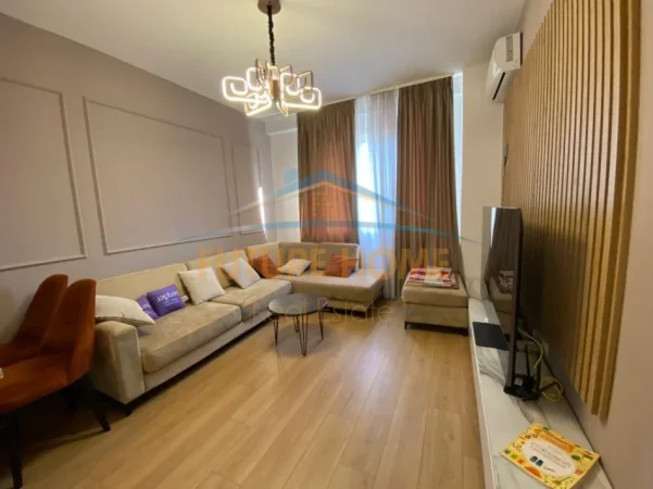 Tirane, jepet me qera apartament 2+1 Kati 4, 91 m² 75.000 €