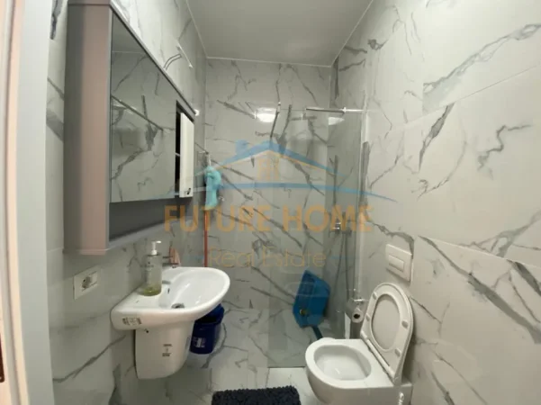 Tirane, jepet me qera apartament 2+1 Kati 4, 91 m² 75.000 €